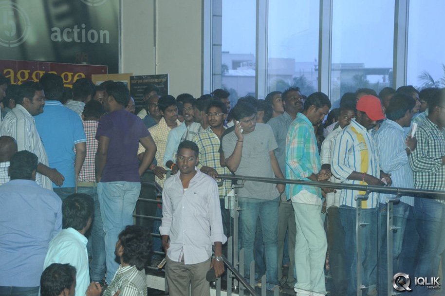 Krishna-and-Vijaya-Nirmala-at-Aagadu-Movie-Preview-Show